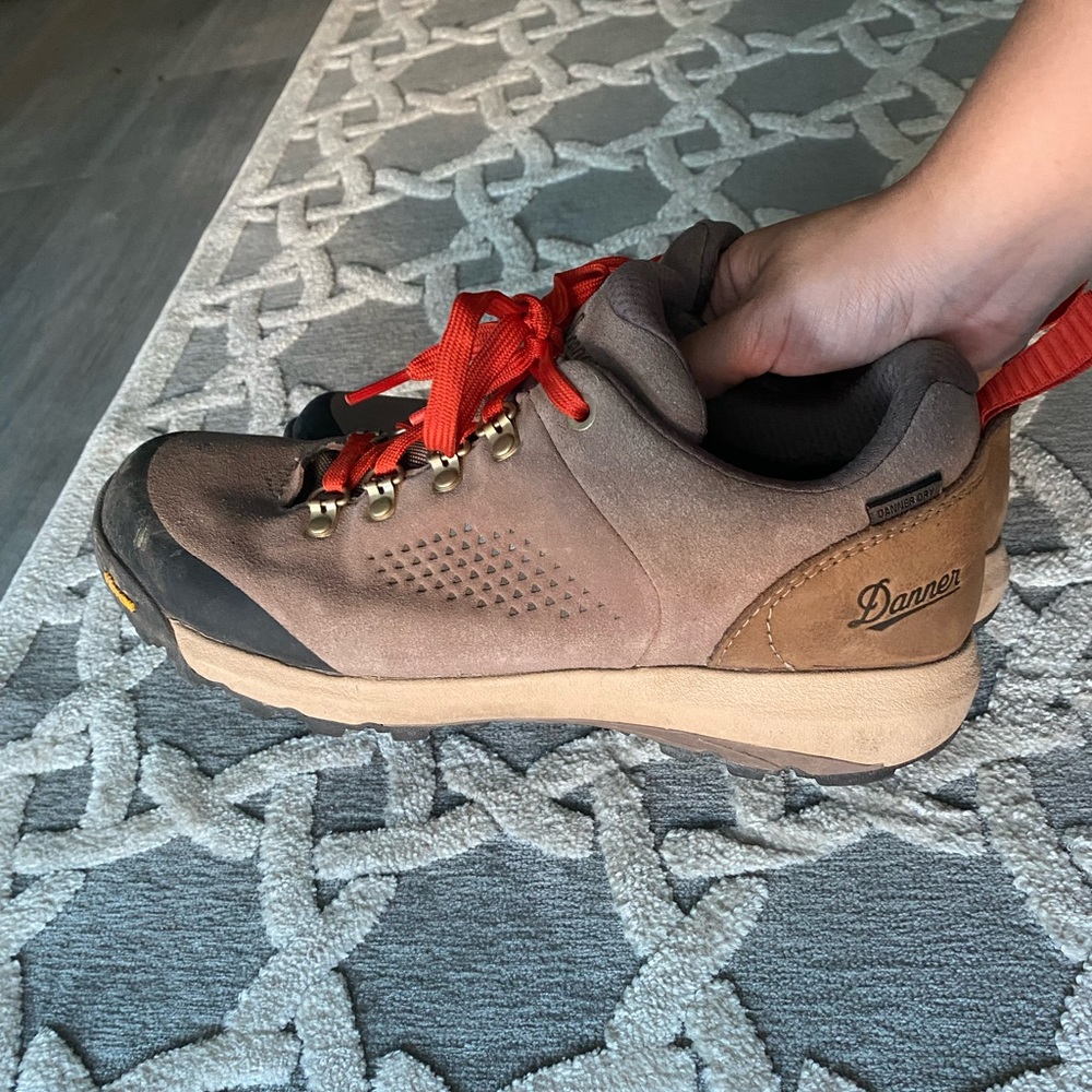 Danner boots size 9